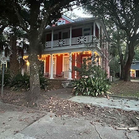 Pretty Peach Palace-Historic, Mins To Downtown Mobile Dış mekan fotoğraf
